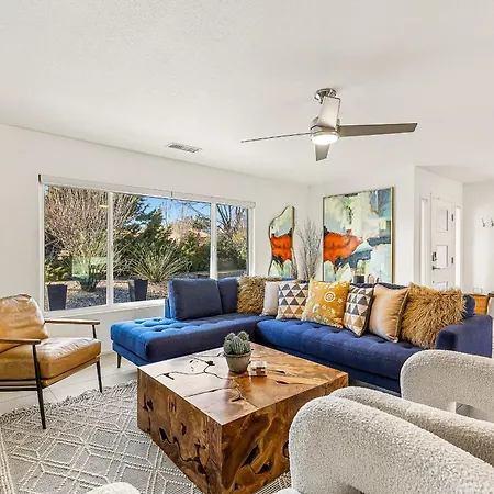 Trendy 3Br In Sedona: Hot Tub/Fire-Pit /Central Location